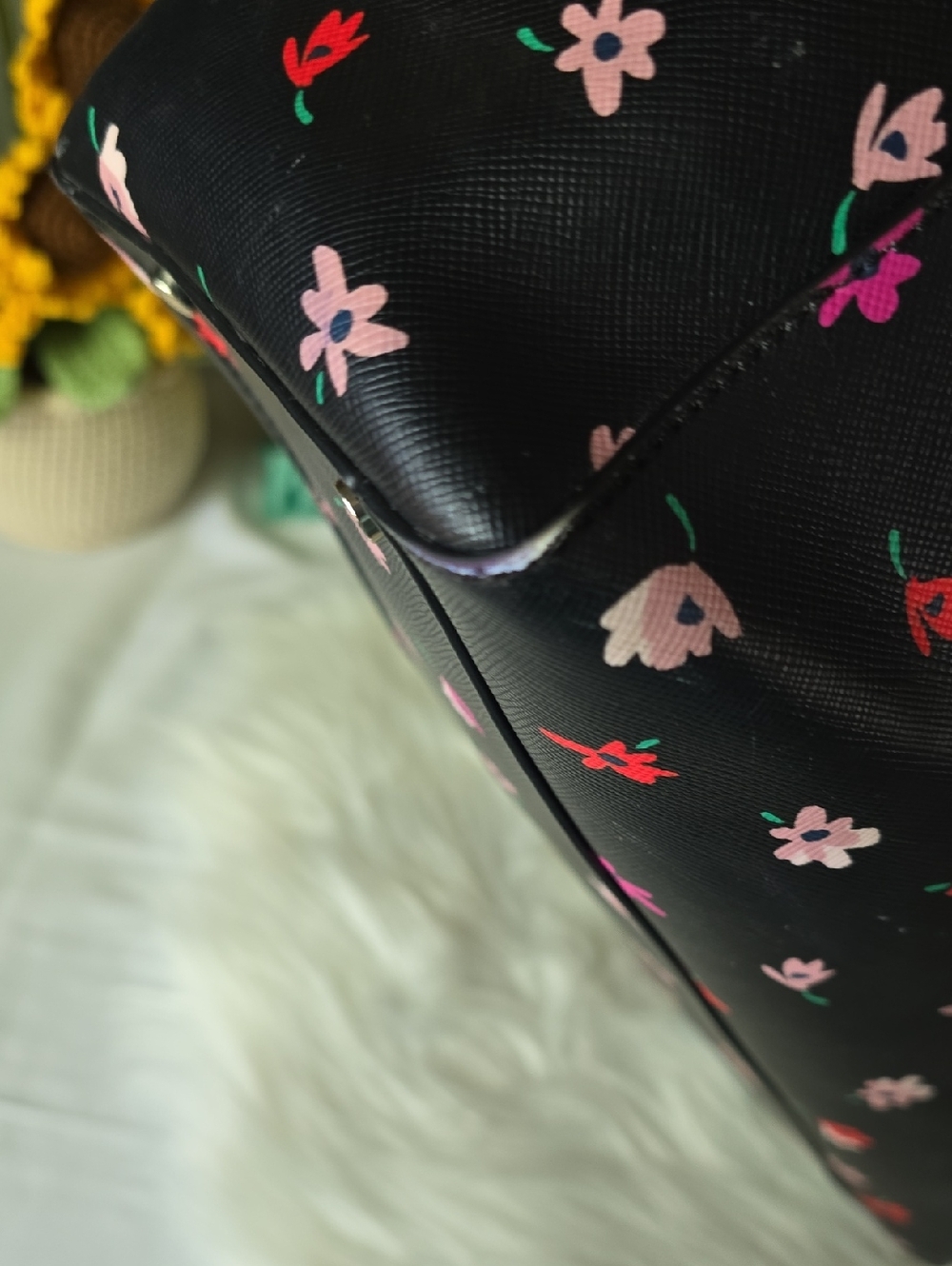 Kate Spade Black Floral Petite Tote GUC - Picture 8 of 16